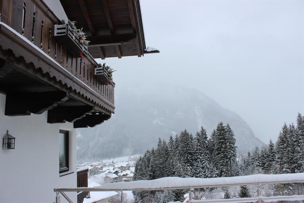 Das Zauberhaft Mayrhofen Buitenkant foto